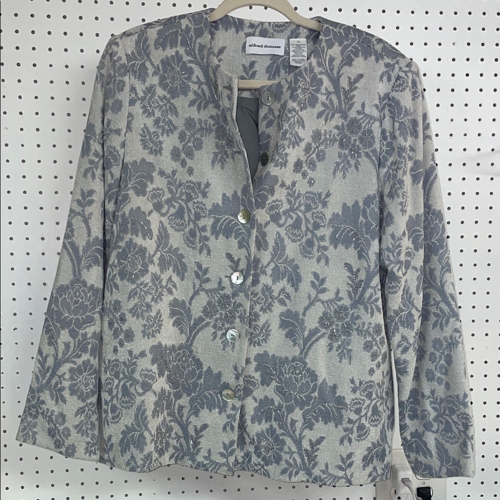 Alfred Dunner Gray Floral Button Blazer. Shoulder Pads. embellishments. SZ‎ 14